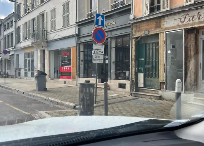 Magnifique Appartement Familiale 6 Personnes 3 Chambres Et 3 Salles De Bain En Hyper Centre Avec Rue Pietonne Parking 20M